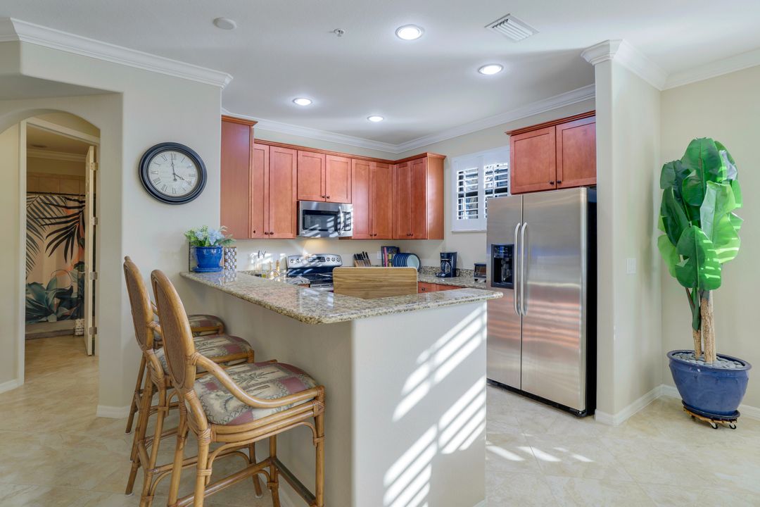8985 Cambria Cir #2103, Naples, FL 34113