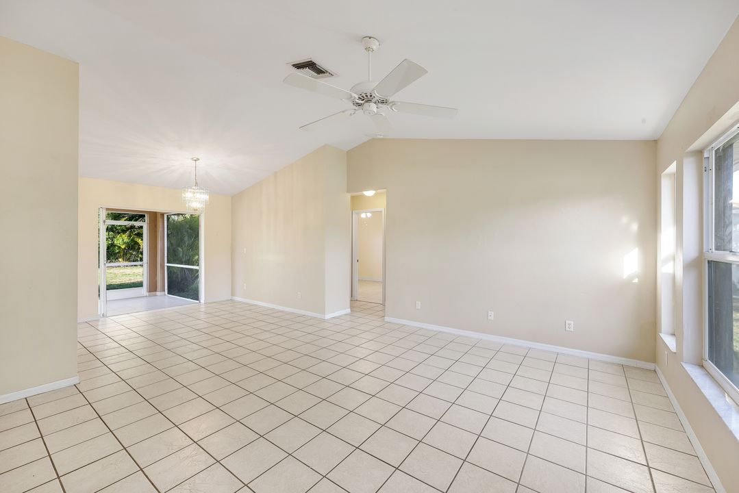 167 SE 21st Terrace, Cape Coral, FL 33990