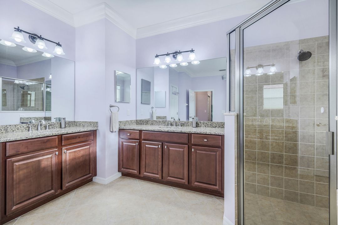 8666 Sumner Ave, Fort Myers, FL 33908