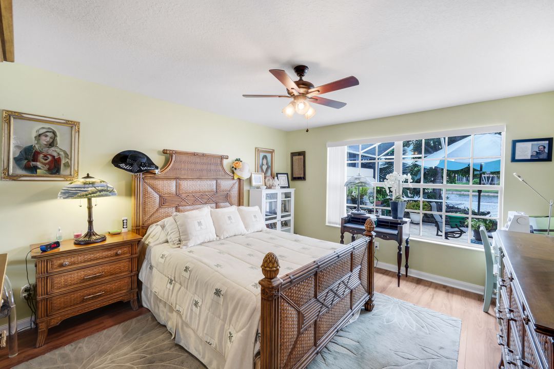 5425 Guadeloupe Way, Naples, FL 34119