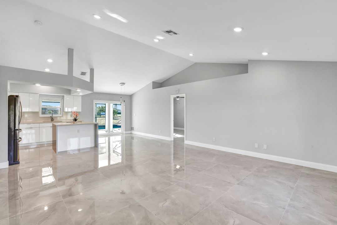 1509 NW 33rd Pl, Cape Coral, FL 33993