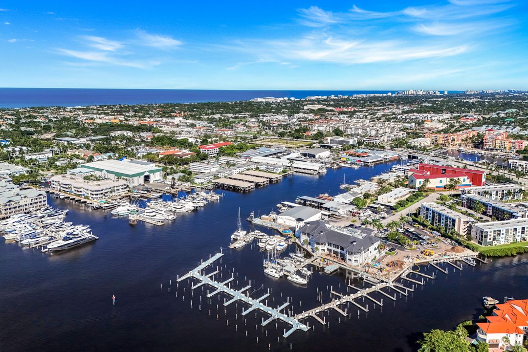 1130 3rd Ave S #211, Naples, FL 34102