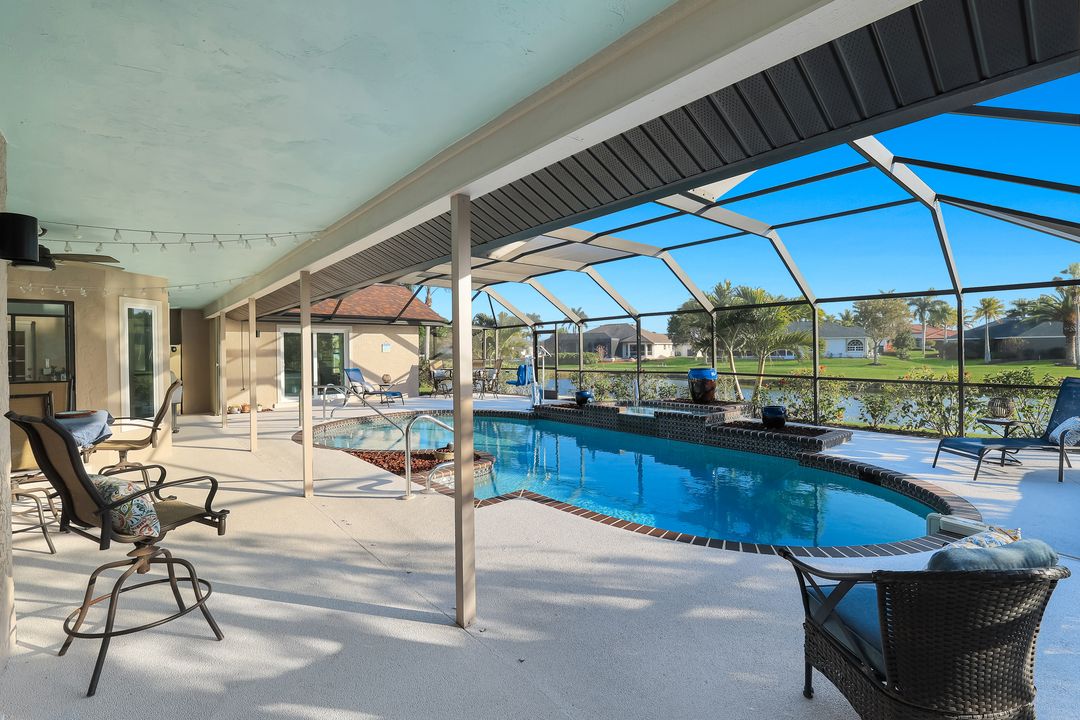 11841 Princess Grace Ct, Cape Coral, FL 33991