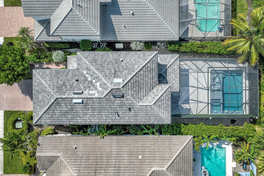7265 Wilton Dr N, Naples, FL 34109