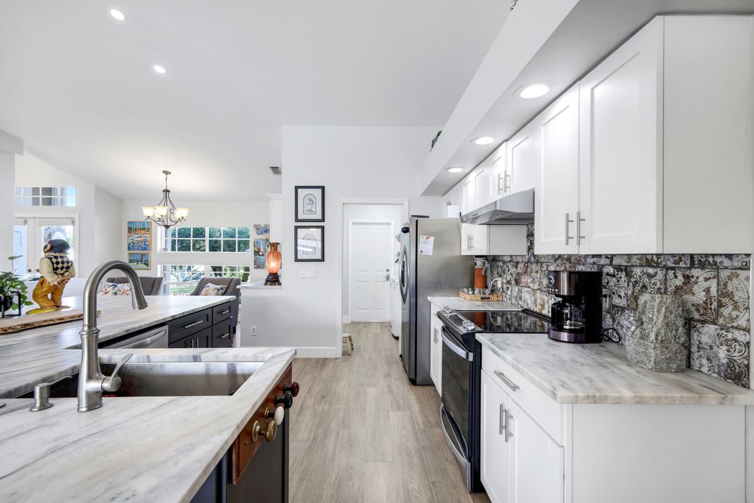 4913 SW 11th Ave, Cape Coral, FL 33914