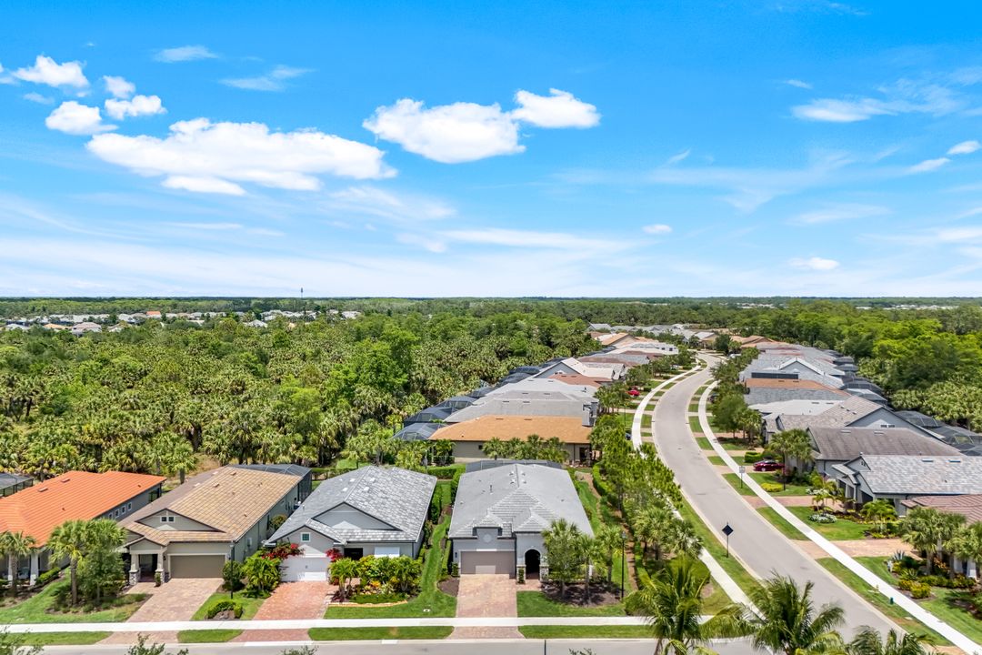 9368 Night Heron Ln, Naples, FL 34120