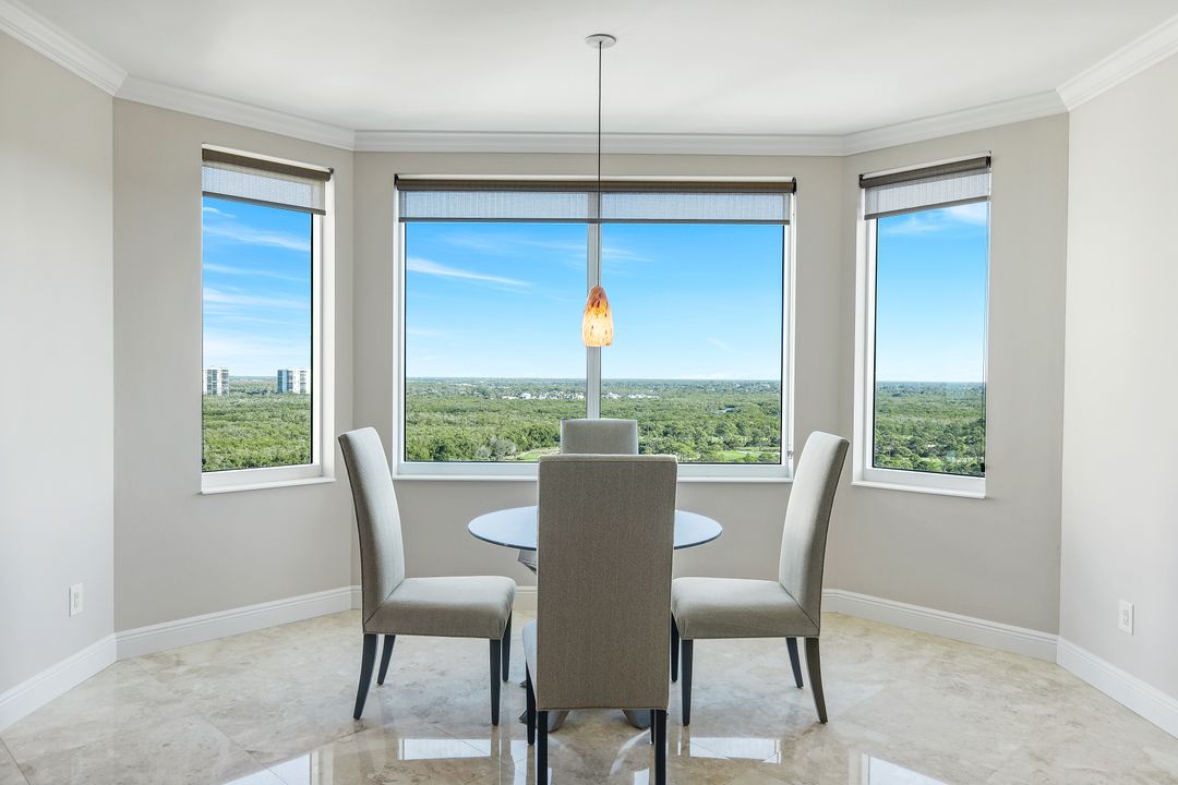 275 Indies Way #1606, Naples, FL 34110