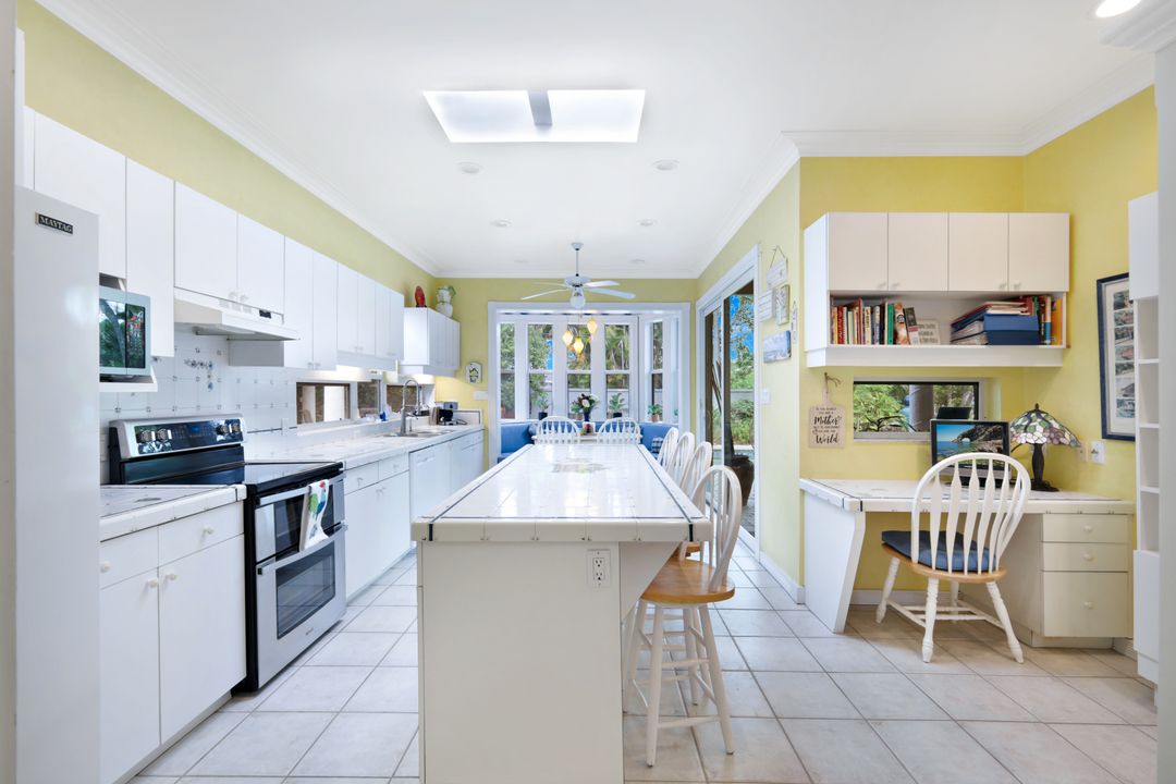 729 Dean Way, Fort Myers, FL 33919