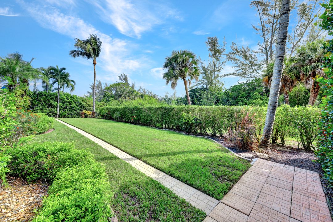 577 Somerset Ct, Marco Island, FL 34145