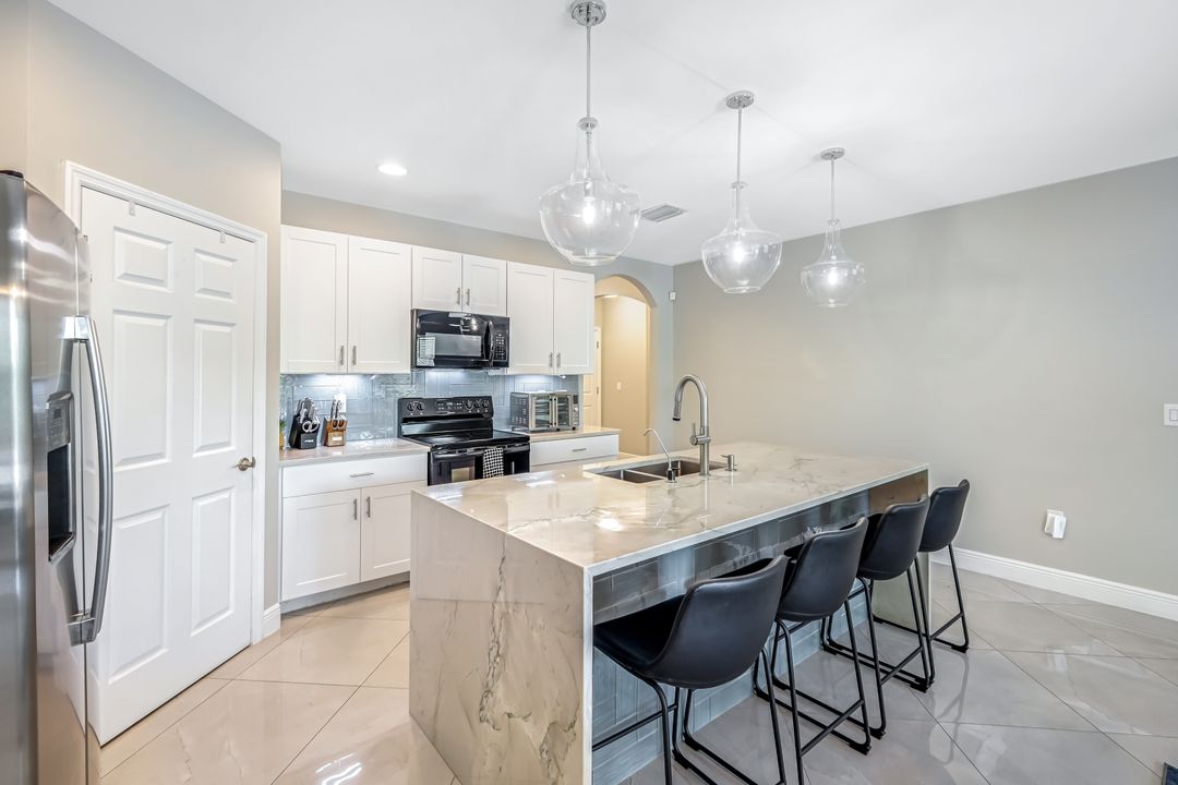 8349 Butternut Rd, Fort Myers, FL 33967