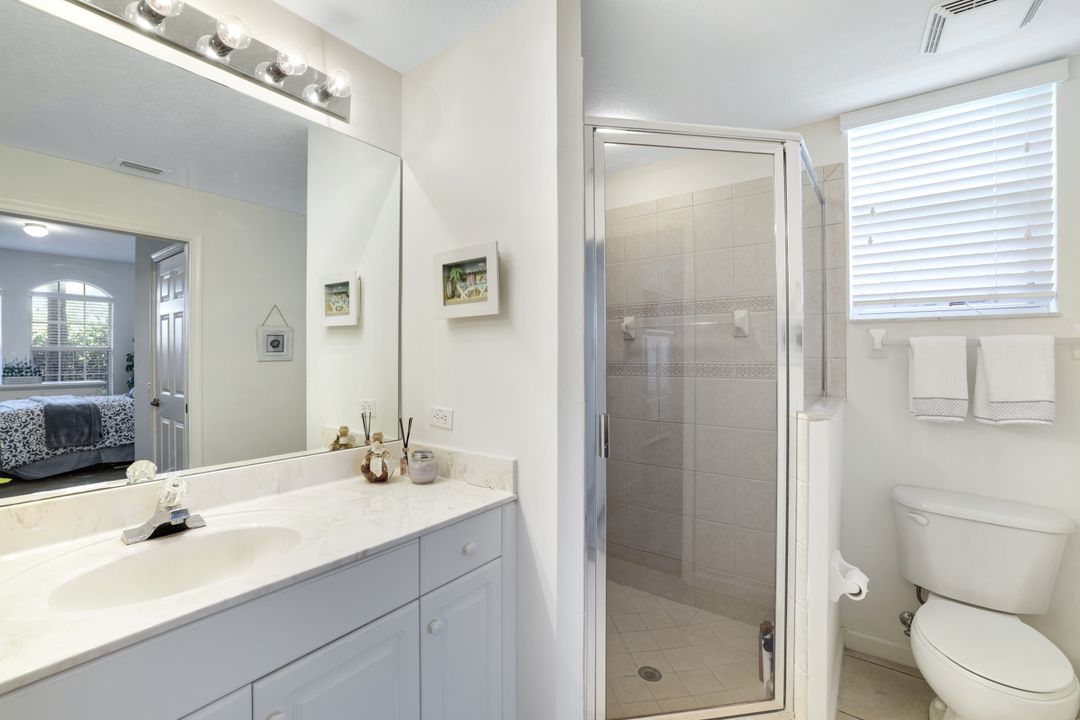 10049 Heather Ln #101, Naples, FL 34119
