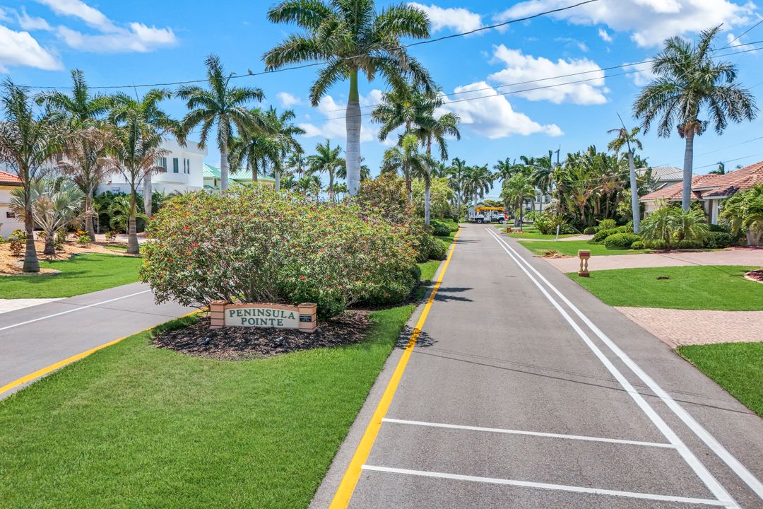 5332 SW 28th Pl, Cape Coral, FL 33914