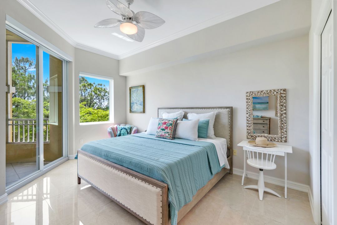 2728 Tiburon Blvd E #403, Naples, FL 34109