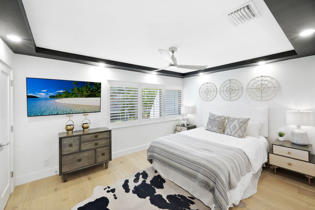 800 River Point Dr #212, Naples, FL 34102