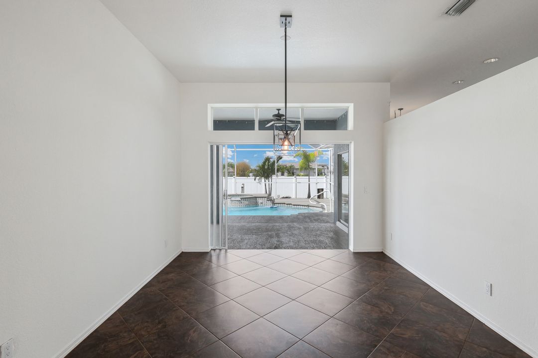 1728 NW 7th Ave, Cape Coral, FL 33993