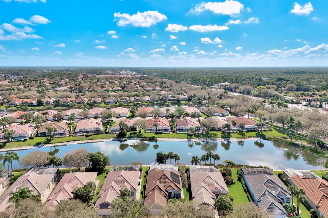 2925 Gilford Way, Naples, FL 34119