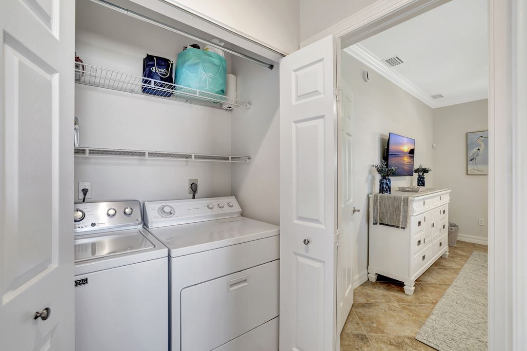 816 W Elkcam Cir #301, Marco Island, FL 34145