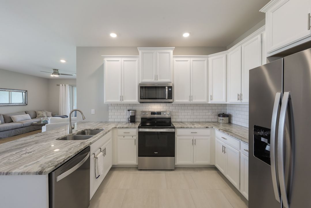 1114 Tranquil Brk Dr, Naples, FL 34114