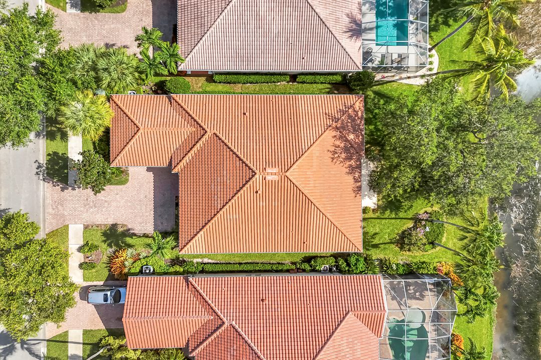 4772 Martinique Wy, Naples, FL 34119