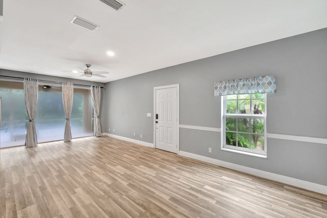 9792 Glen Heron Dr, Bonita Springs, FL 34135