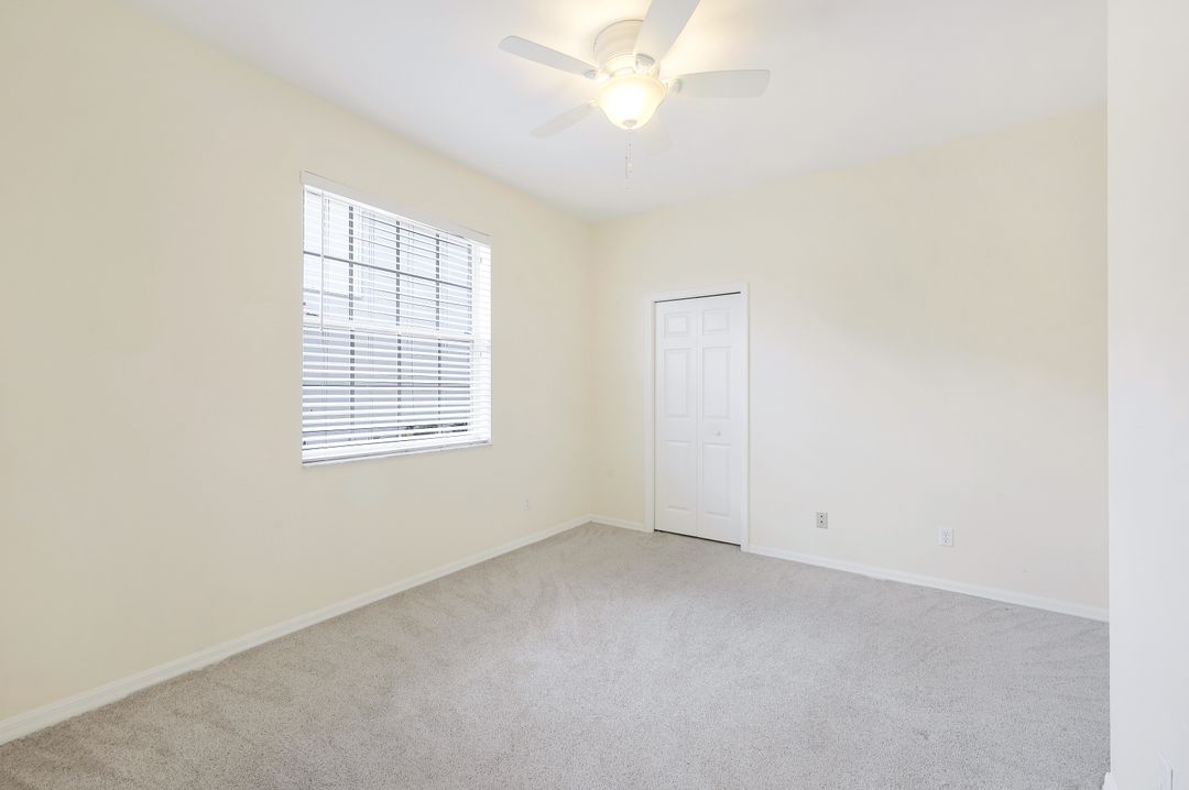 6596 Castlelawn Pl, Naples, FL 34113