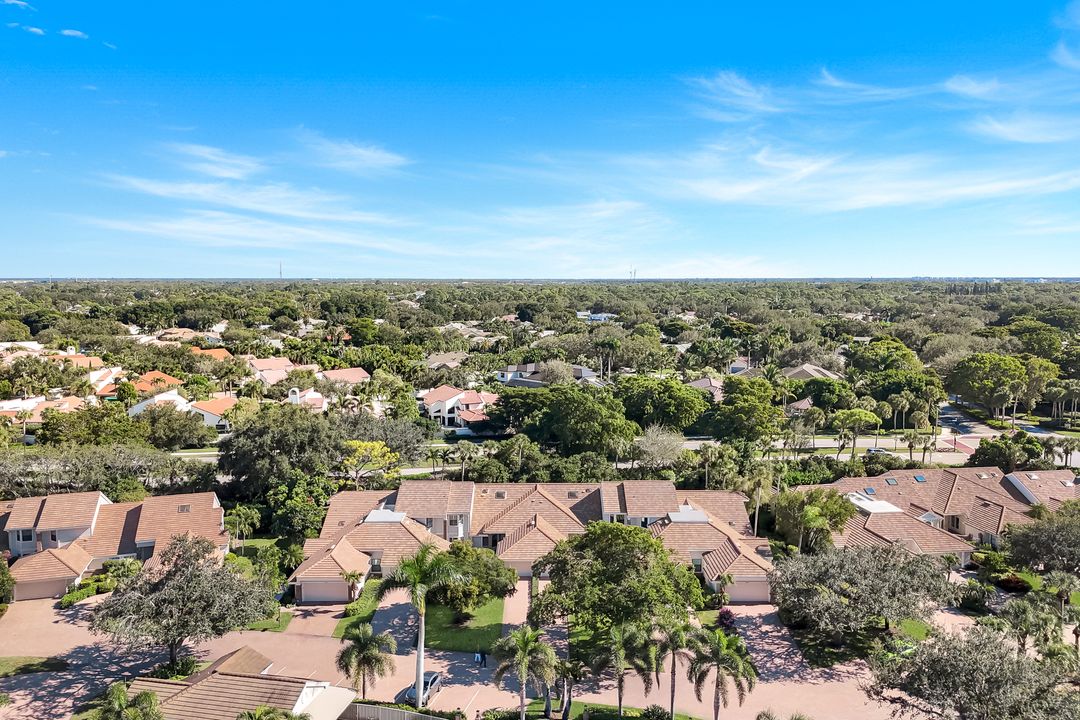 6636 Trident Way, Naples, FL 34108