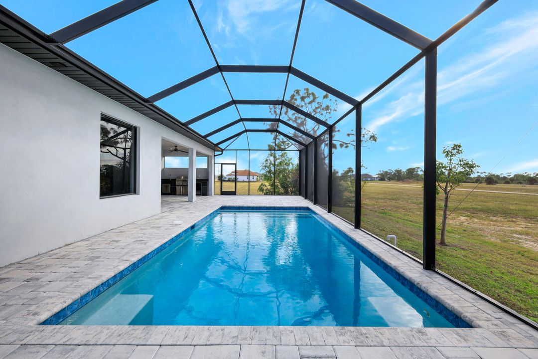 3840 NW 43rd Pl, Cape Coral, FL 33993