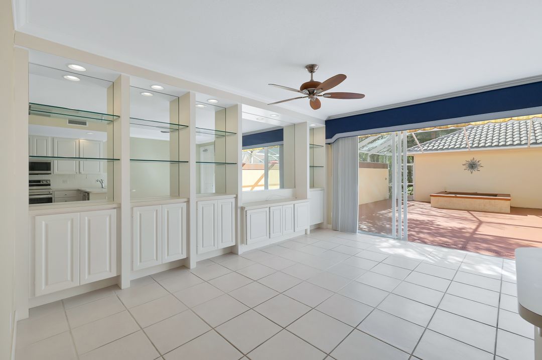 3484 Islandwalk Cir, Naples, FL 34119