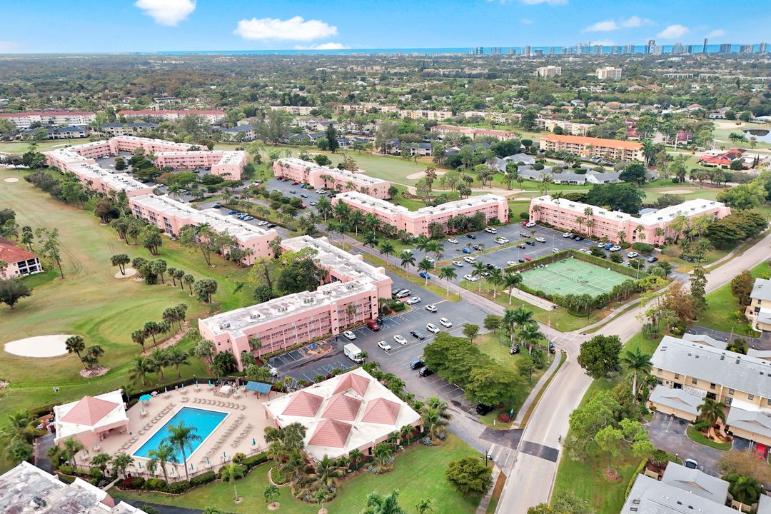 170 Turtle Lake Ct  #109, Naples, FL 34105