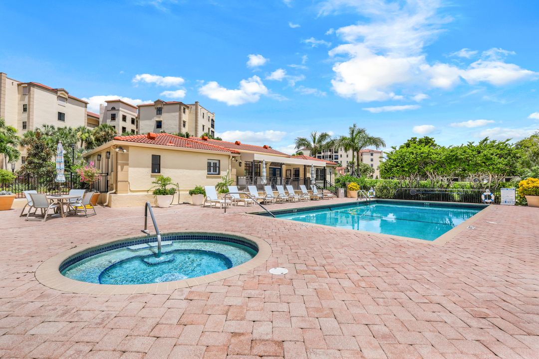 7024 Pelican Bay Blvd #504, Naples, FL 34108