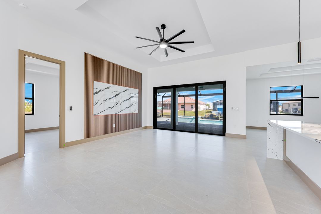 1925 NW 34th Pl, Cape Coral, FL 33993