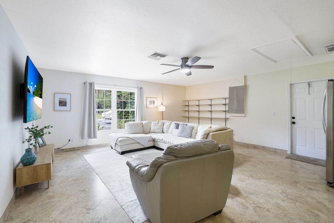 4710 1st Ave NW, Naples, FL 34119