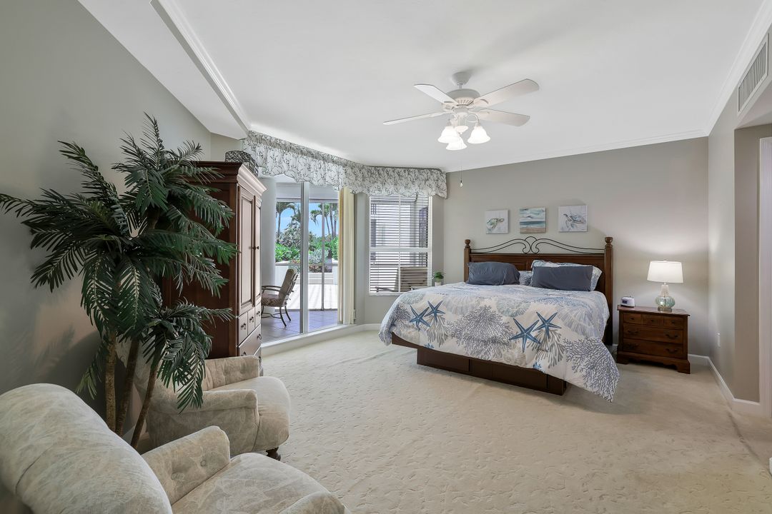 315 Dunes Blvd #T01, Naples, FL 34110