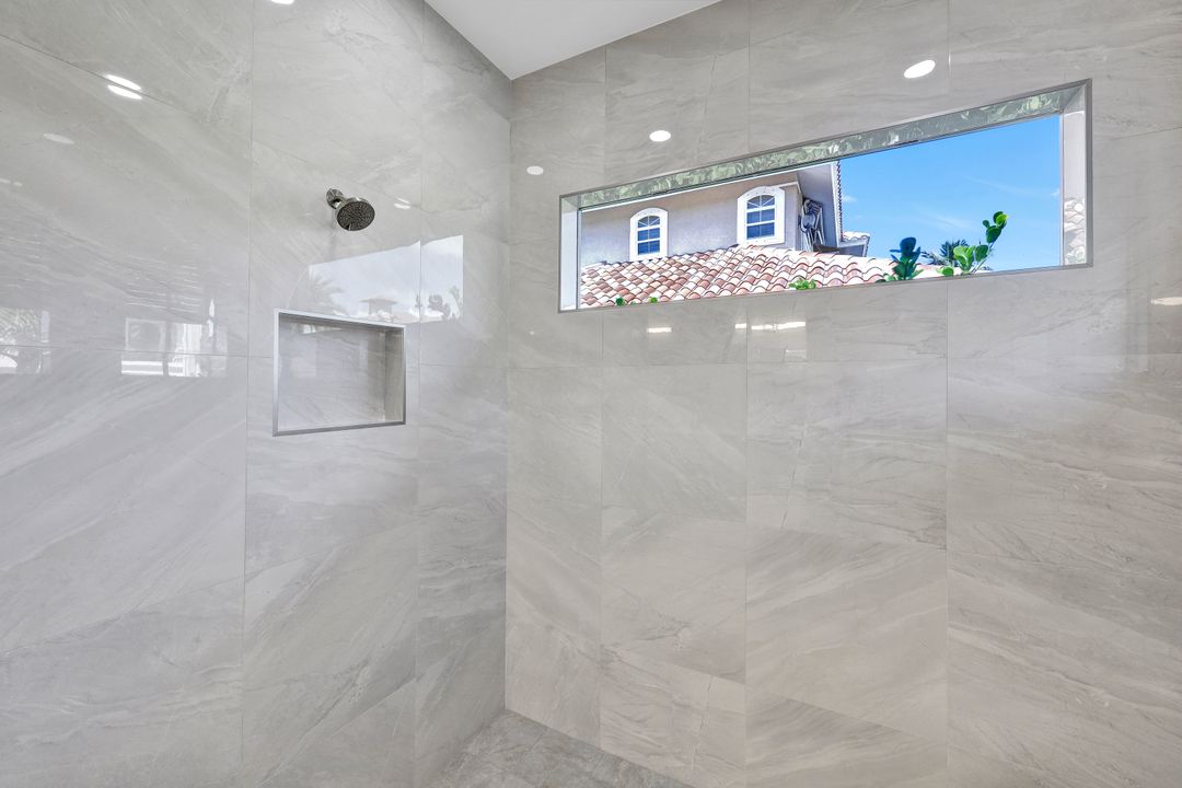 1200 Redwood Ct, Marco Island, FL 34145