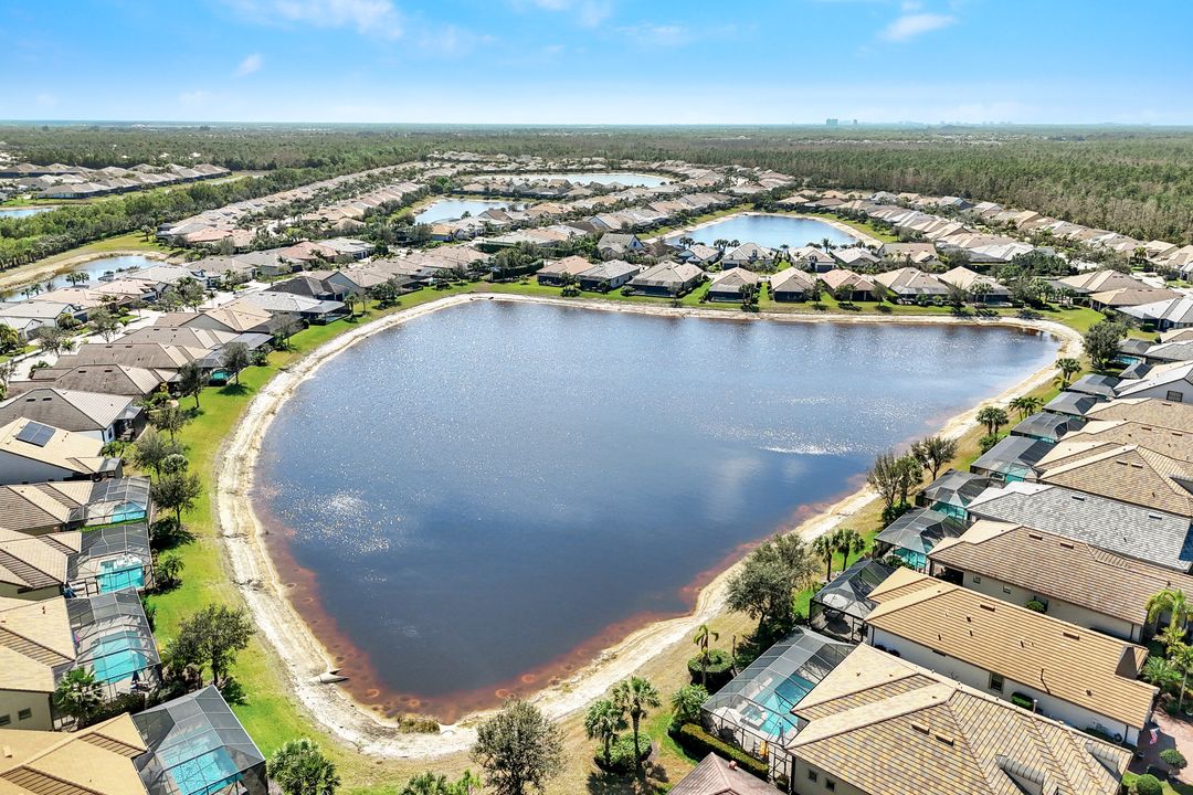 7460 Blackberry Dr, Naples, FL 34114