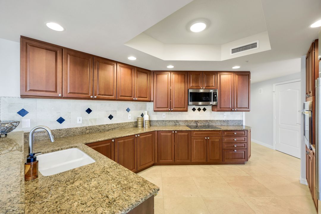 4801 Bonita Bay Blvd #2004, Bonita Springs, FL 34134