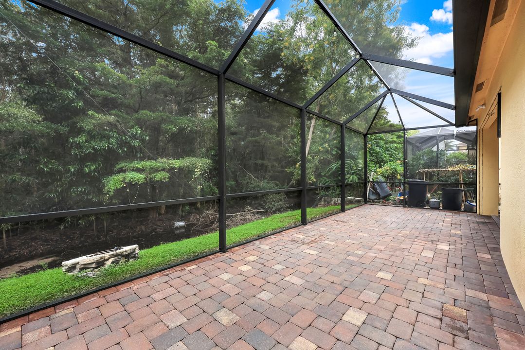 10253 S Silver Palm Dr, Estero, FL 33928