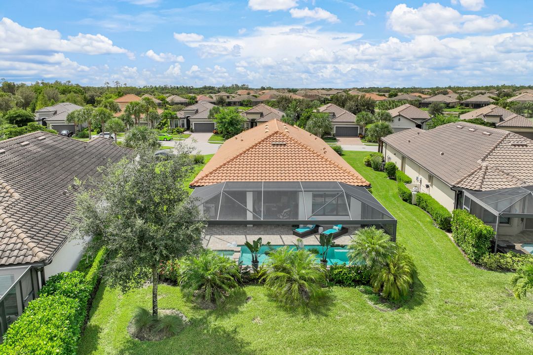 9465 Terresina Dr, Naples, FL 34119