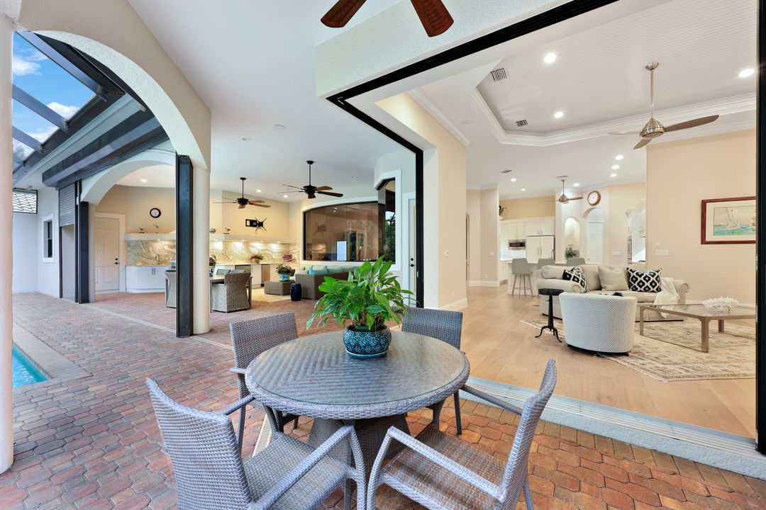 1725 Supreme Ct, Naples, FL 34110
