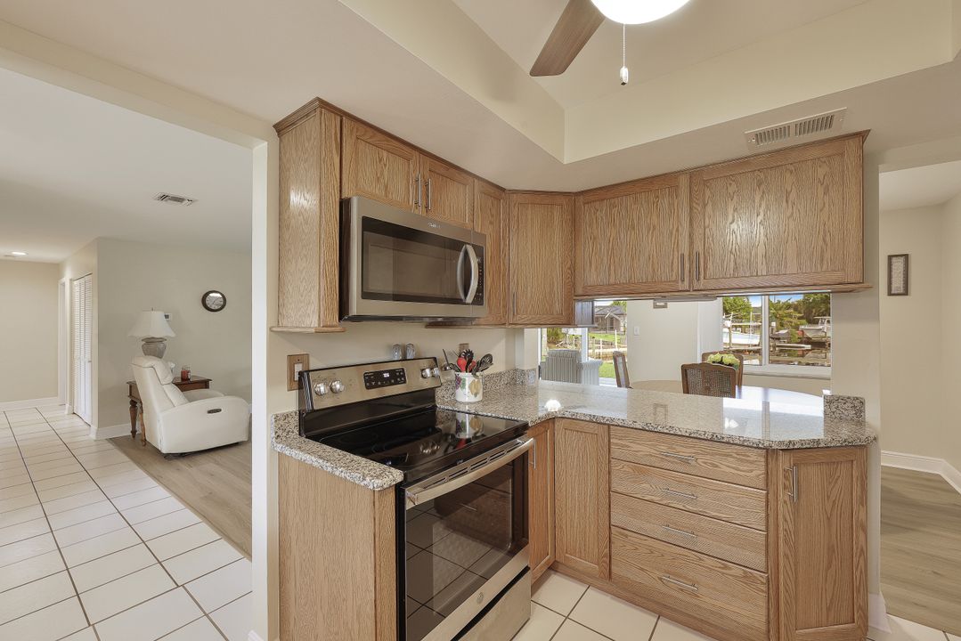 1751 Lakeview Blvd, North Fort Myers, FL 33903