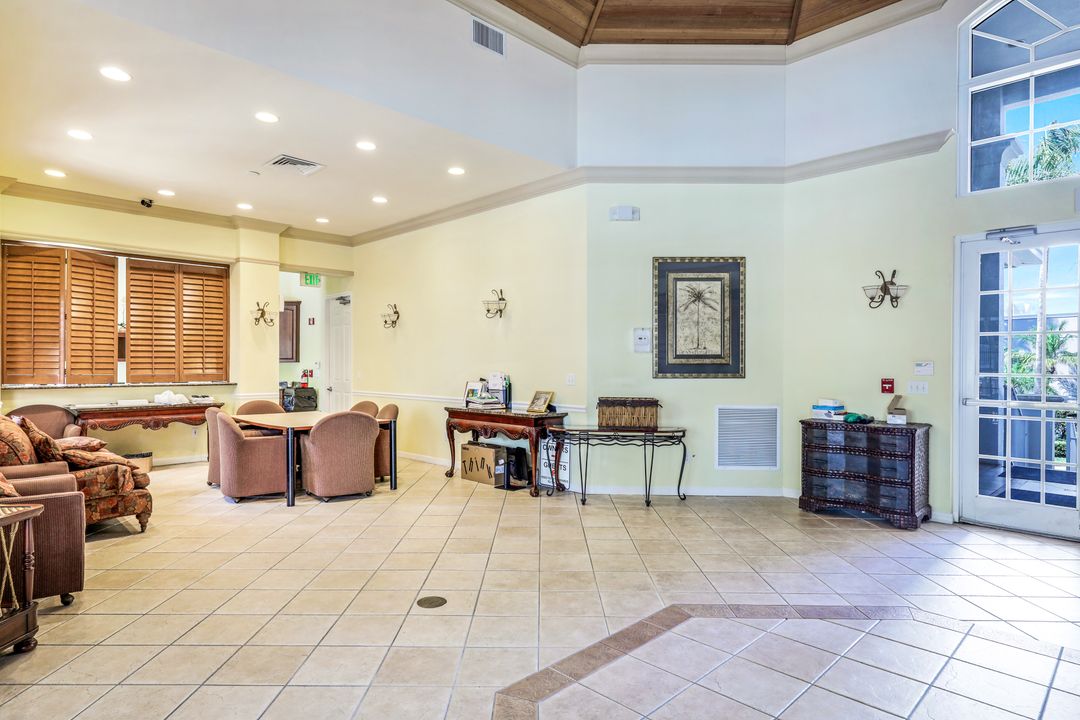 410 Flagship Dr #504, Naples, FL 34108