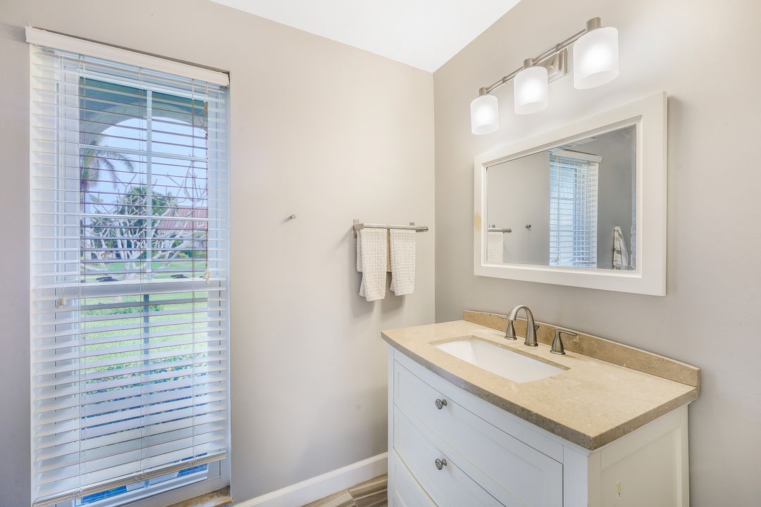 345 Henderson Ct, Marco Island, FL 34145