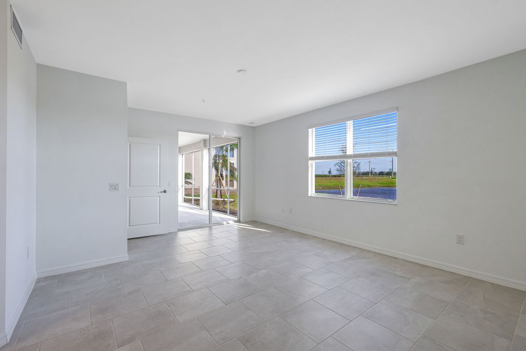 5739 Oakmont Ct, Ave Maria, FL 34142