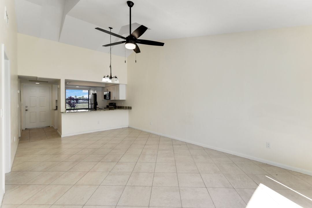 3739 SW 9th Ave #113, Cape Coral, FL 33914