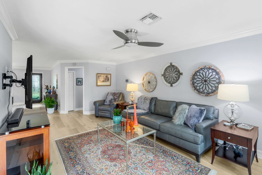 27984 Carl Cir, Bonita Springs, FL 34135
