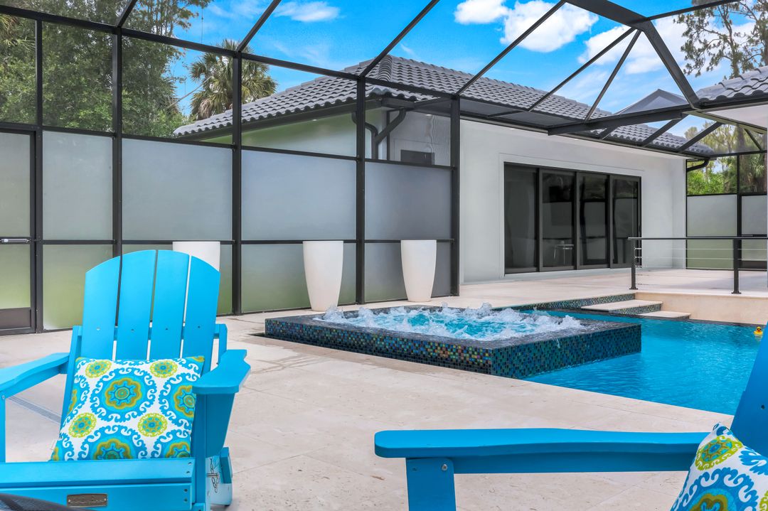 333 12th Ave NE, Naples, FL 34120