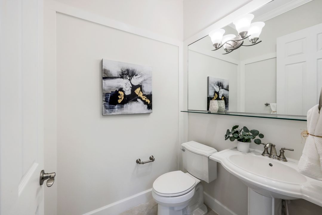 9096 Isla Bella Cir, Bonita Springs, FL 34135