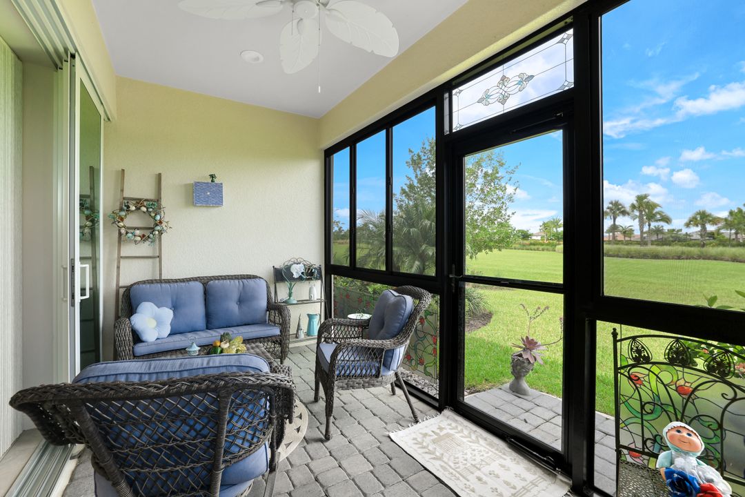 4691 Centaurus Cir, Naples, FL 34120