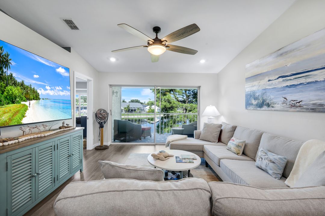 810 New Waterford Dr #203, Naples, FL 34104