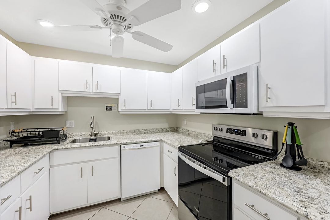 509 Roma Ct #202, Naples, FL 34110